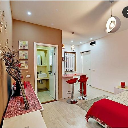 Red Studio Apartment Belgrad Exterior foto